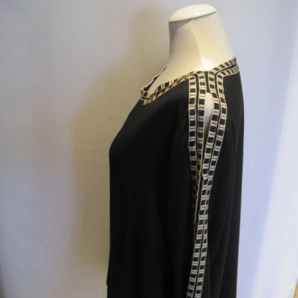 RIANI Cold Shoulder Top - Picture 4 of 8